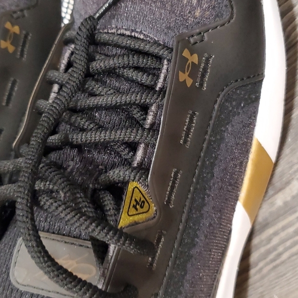 Under Armour Harper 6 Low ST Metal Baseball Cleats - Picture 9 of 10